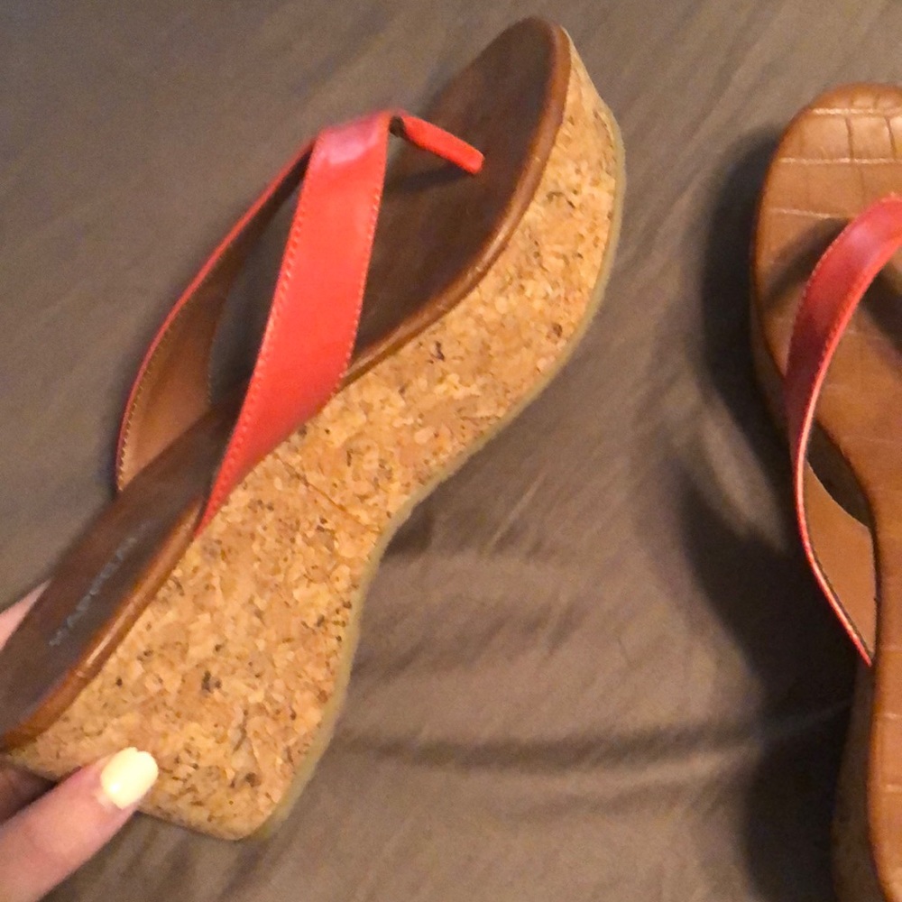 Red Wedges - Picture 2 of 8